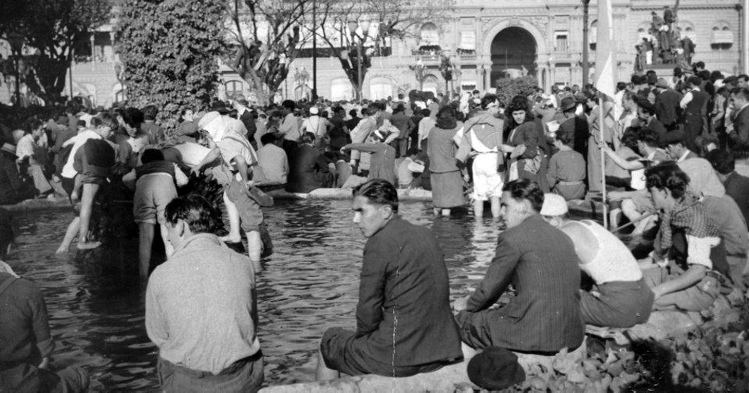 Juan Perón's supporters demanding his release.